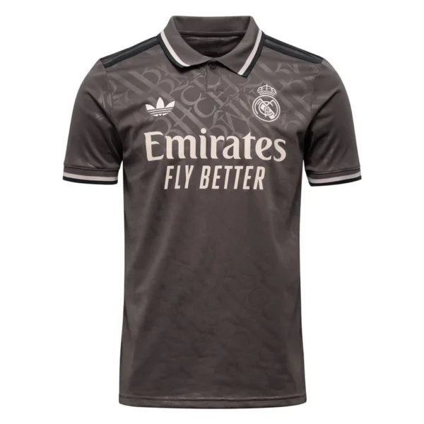 Tenue Real Madrid 3ème 2025